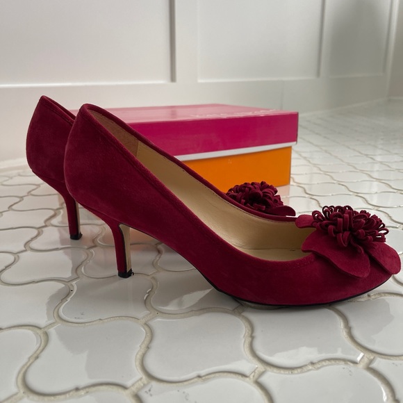 Kate Spade Carmen Ruby Suede heels with flower - Picture 3 of 5